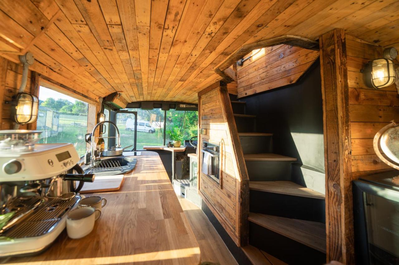 Delightful 2 Bed Double Decker Bus With Hot Tub Uckfield Exterior foto